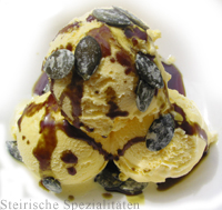 Vanilleeis mit Kürbiskernöl