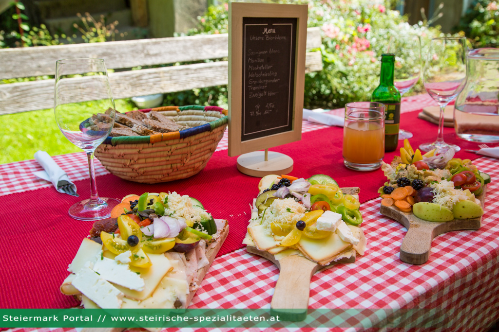 Vegane Buschenschank Brettljause In Der Steiermark