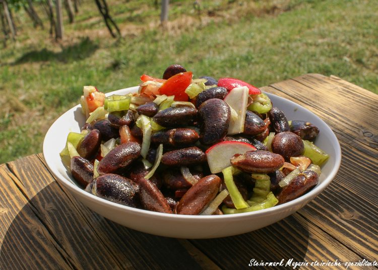 Steirer-Eis: Vanilleeis mit Kürbiskernöl Rezept