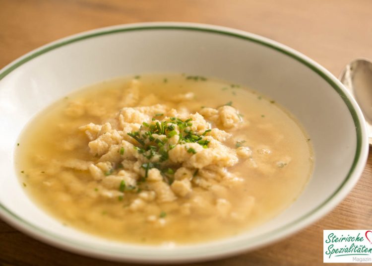 Perfekte Grießnockerl - flaumig zart in klarer Suppe - Rezept