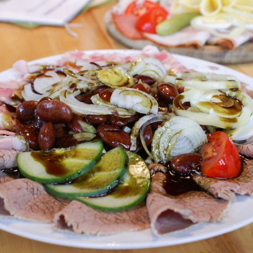 Saures Rindfleisch mit Käferbohnen