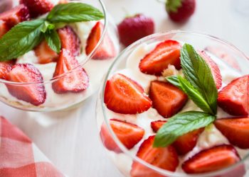 Schichtdessert Erdbeeren