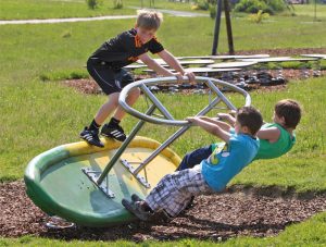 Kinder im Motorikpark Gamlitz