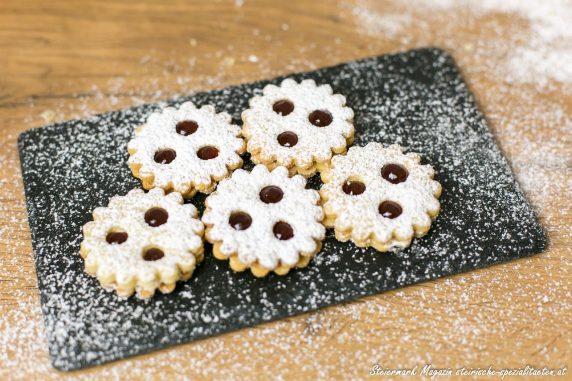 Linzer Augen Rezept - Steirische Spezialitäten