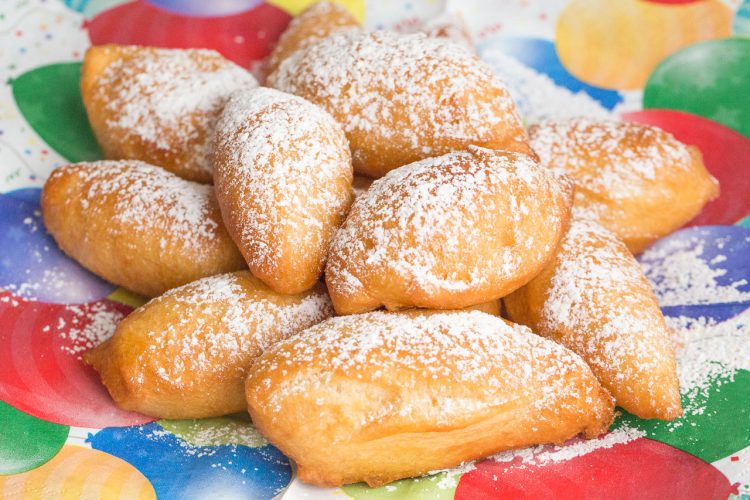 Gebackene Mäuse im Fasching