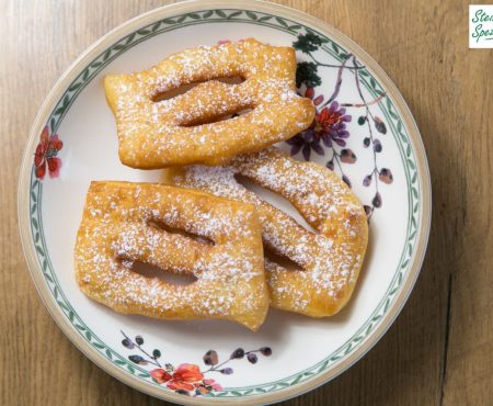 Allerheiligenstriezel backen: Geflochtener Zopf aus Germteig Rezept