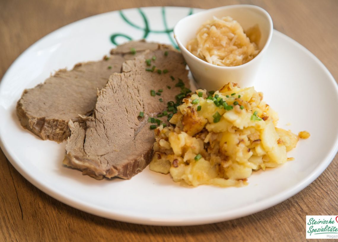 Faschierte Laibchen mit Püree - Rezept - Steirische Spezialitäten